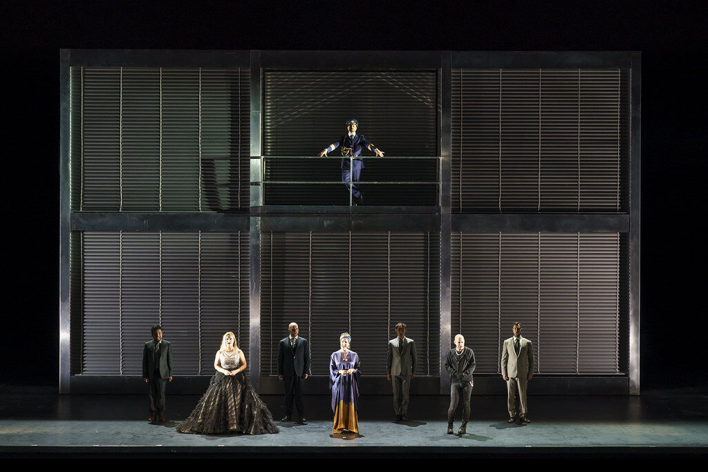 Σκηνή από την όπερα Agrippina, όπως παρουσιάστηκε από τη Βασιλική Όπερα (φωτο: Clive Barda).